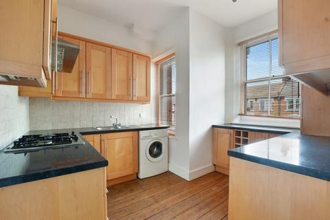 2 bedroom flat to rent, C, Mount View Road, Finsbury Park, N4