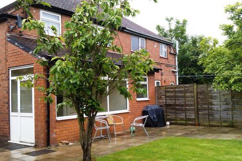 3 bedroom semi-detached house to rent, Eadie Grove, Crewe