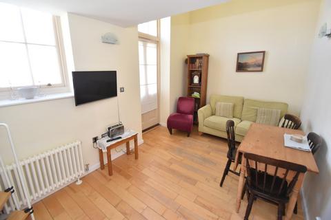 2 bedroom apartment to rent, Canterbury Road, Margate