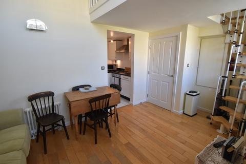 2 bedroom apartment to rent, Canterbury Road, Margate