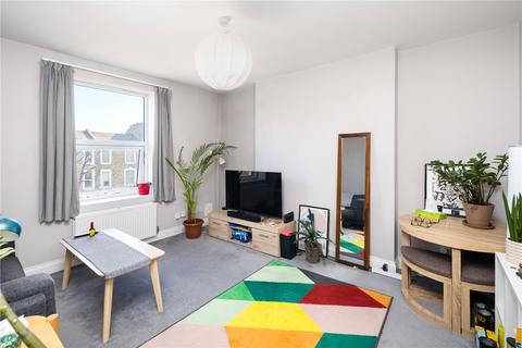 1 bedroom terraced house to rent, Amhurst Road, London, E8