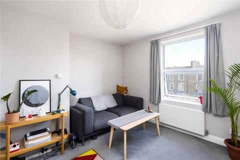 1 bedroom terraced house to rent, Amhurst Road, London, E8