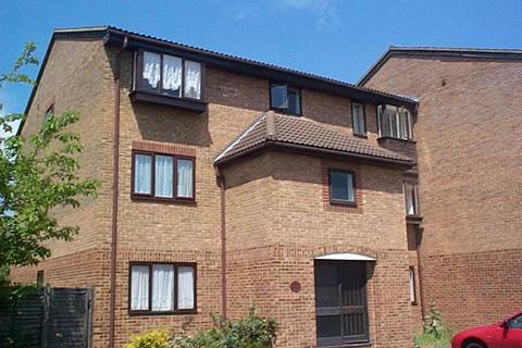 1 bedroom apartment to rent, Quincy Road, Egham, Surrey, TW20