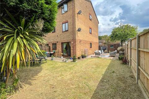 1 bedroom apartment to rent, Quincy Road, Egham, Surrey, TW20