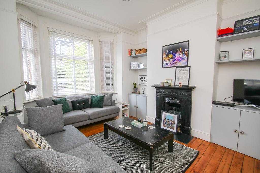 Roseneath Road, Urmston, Manchester, M41 3 bed terraced house £300,000