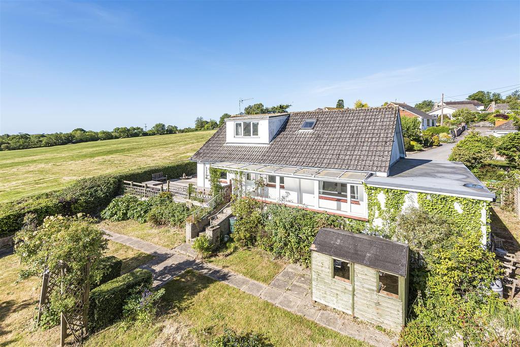 Orchard Close, Colyton 3 bed detached house £450,000