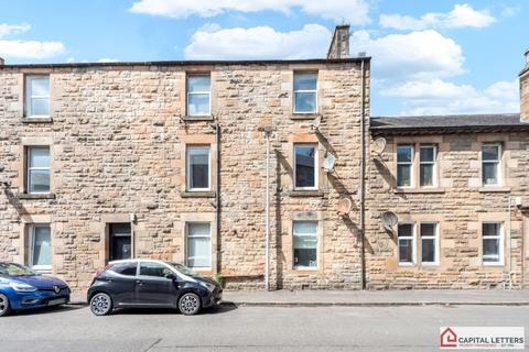 2 bedroom flat to rent, James Street, Stirling FK8