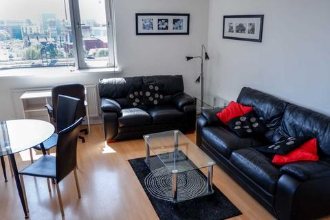 2 bedroom apartment to rent, Princess Street, Manchester M1