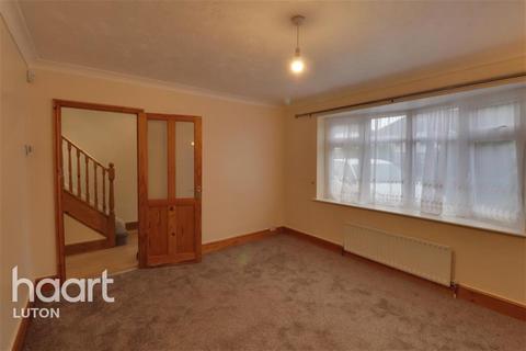 3 bedroom semi-detached house to rent, Stoneygate Road, Luton