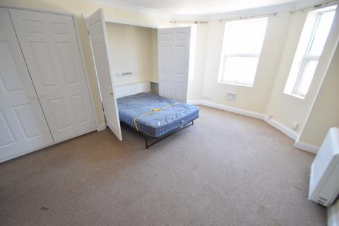 Studio to rent, Bournemouth