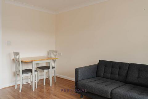 1 bedroom maisonette to rent, Tonstall Road, Epsom