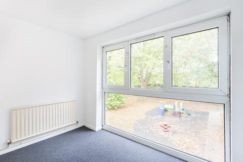 2 bedroom flat to rent - Hampton Road, Forest Gate, E7