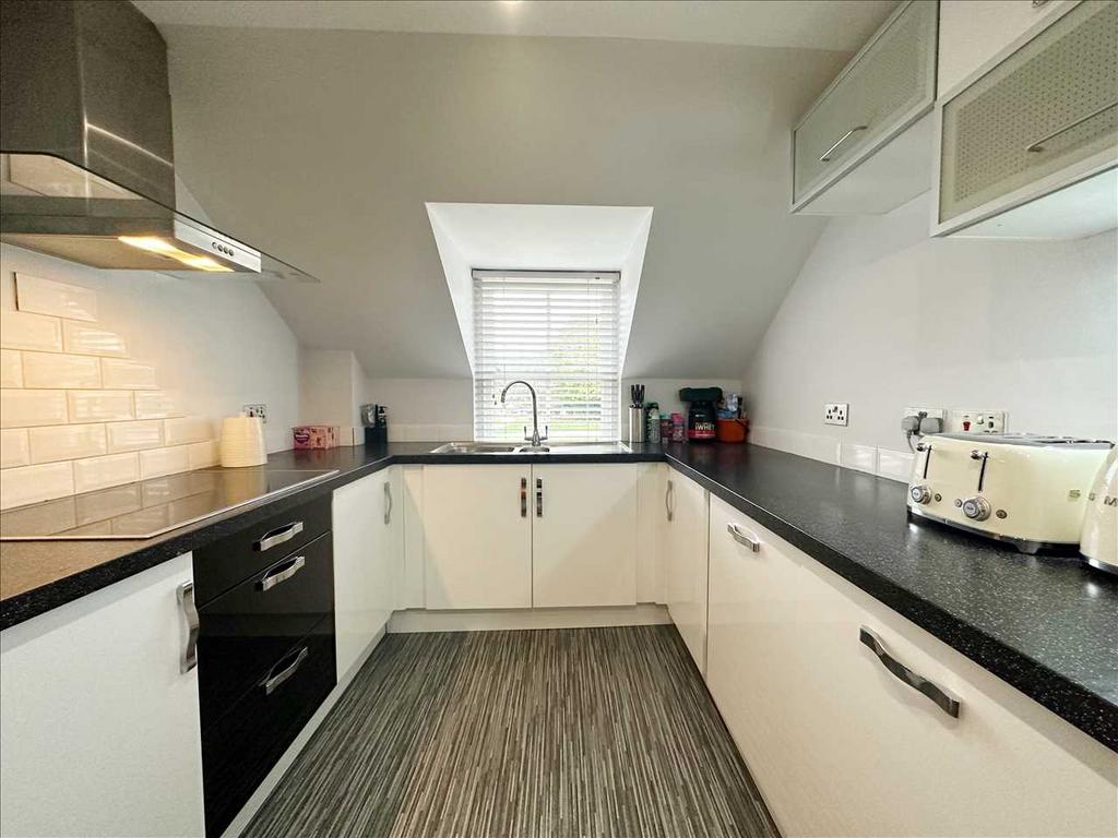 Little Abshot Road, Titchfield Common 3 bed apartment for sale £325,000