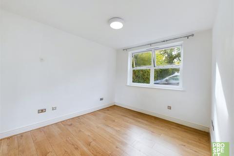 2 bedroom apartment for sale, Yorktown Road, Sandhurst, Berkshire, GU47