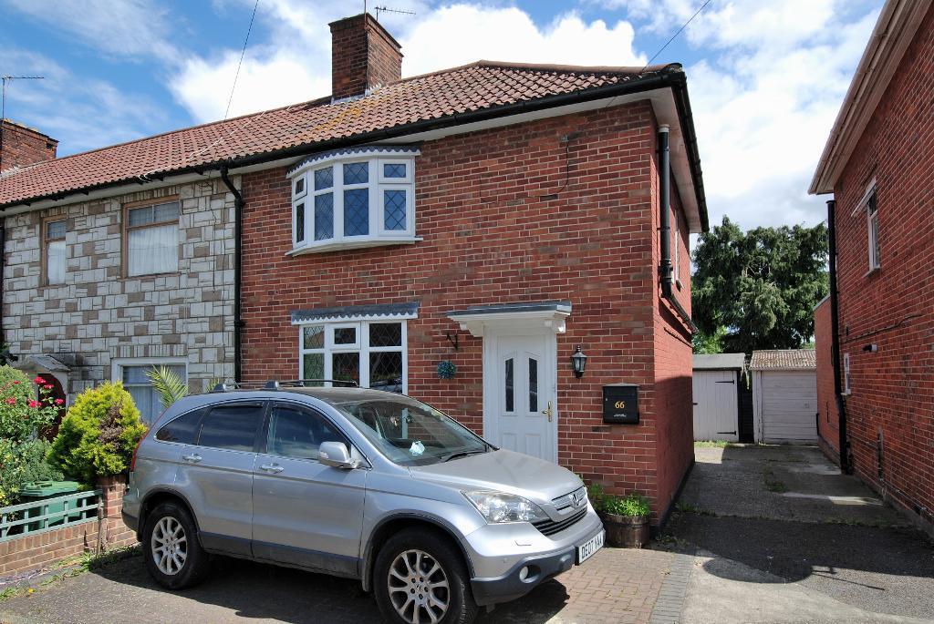 Westcott Crescent, Hanwell, London, W7 1PA 3 bed end of terrace house