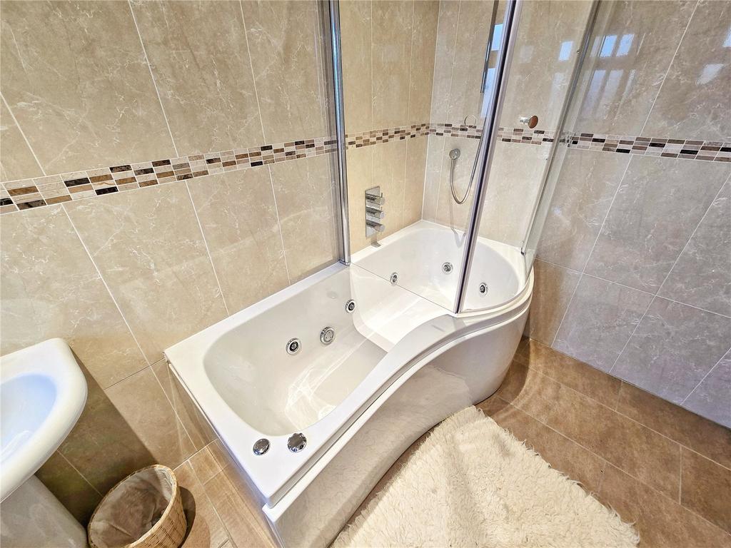 Jacuzzi Bath