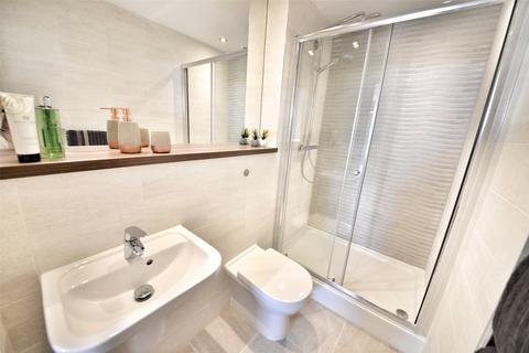 2 bedroom apartment to rent, Regent Road, Manchester, M3