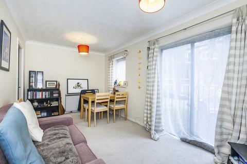 1 bedroom flat to rent, Tinniswood Close, London, N5