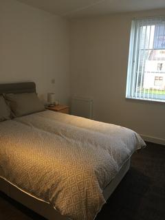 2 bedroom flat to rent, Holburn Street, aberdeen AB10