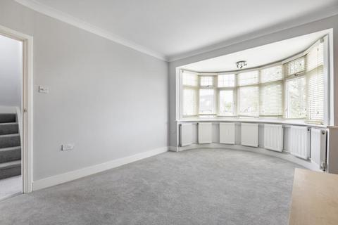 2 bedroom apartment to rent, Holders Hill Crescent,  Hendon,  NW4