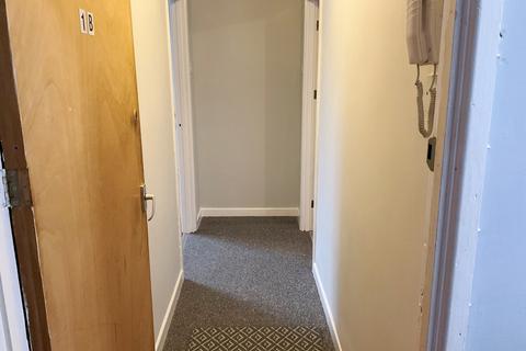 1 bedroom flat to rent, Bryn Road, Loughor, Swansea. SA4 6PG