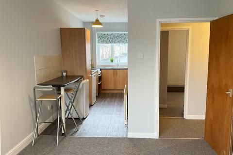 1 bedroom flat to rent, Bryn Road, Loughor, Swansea. SA4 6PG