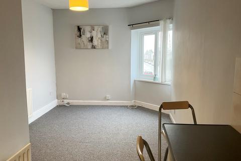 1 bedroom flat to rent, Bryn Road, Loughor, Swansea. SA4 6PG