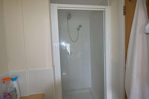 2 bedroom apartment to rent, Hermit Road, Canning Town