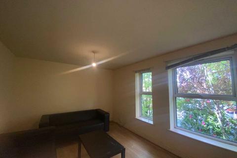 2 bedroom flat to rent, High Lane, Chorlton