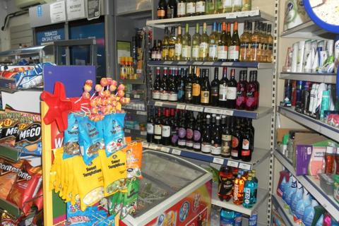 Convenience store for sale, Leasehold Newsagents and Off-Licence Located In Warwick