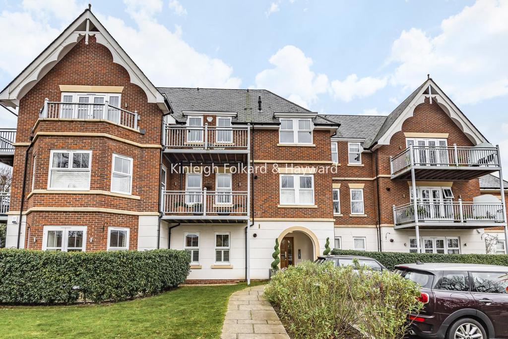 Overbury Avenue, Beckenham 2 bed flat £600,000