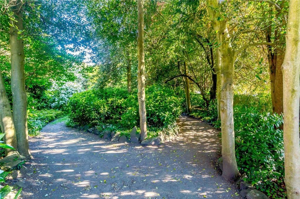Raby Place gardens