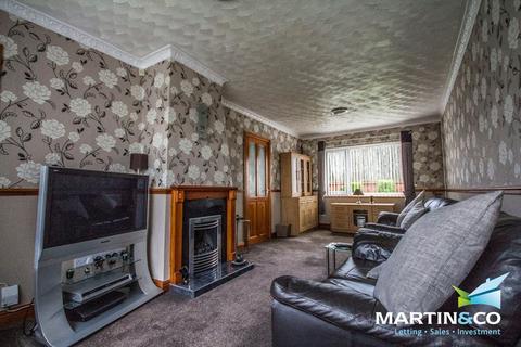3 bedroom terraced house to rent, Millcroft Close, Bartley Green, B32