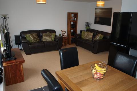 2 bedroom flat to rent, Barnsbridge Grove, Barnsley