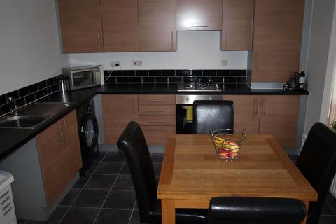 2 bedroom flat to rent, Barnsbridge Grove, Barnsley