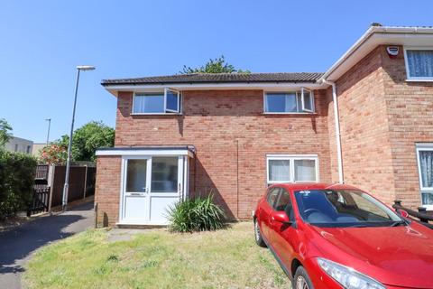3 bedroom semi-detached house to rent - Walcot Close, Norwich
