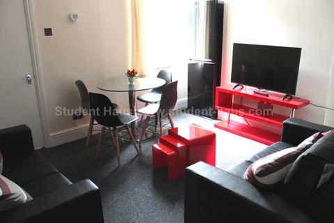 3 bedroom house share to rent - Seaford Road, Salford, M6 6DD
