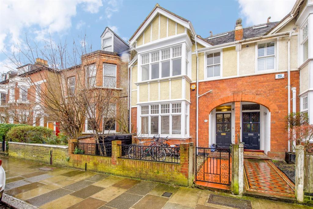 Claremont Road, St Margarets 5 bed semidetached house £2,000,000