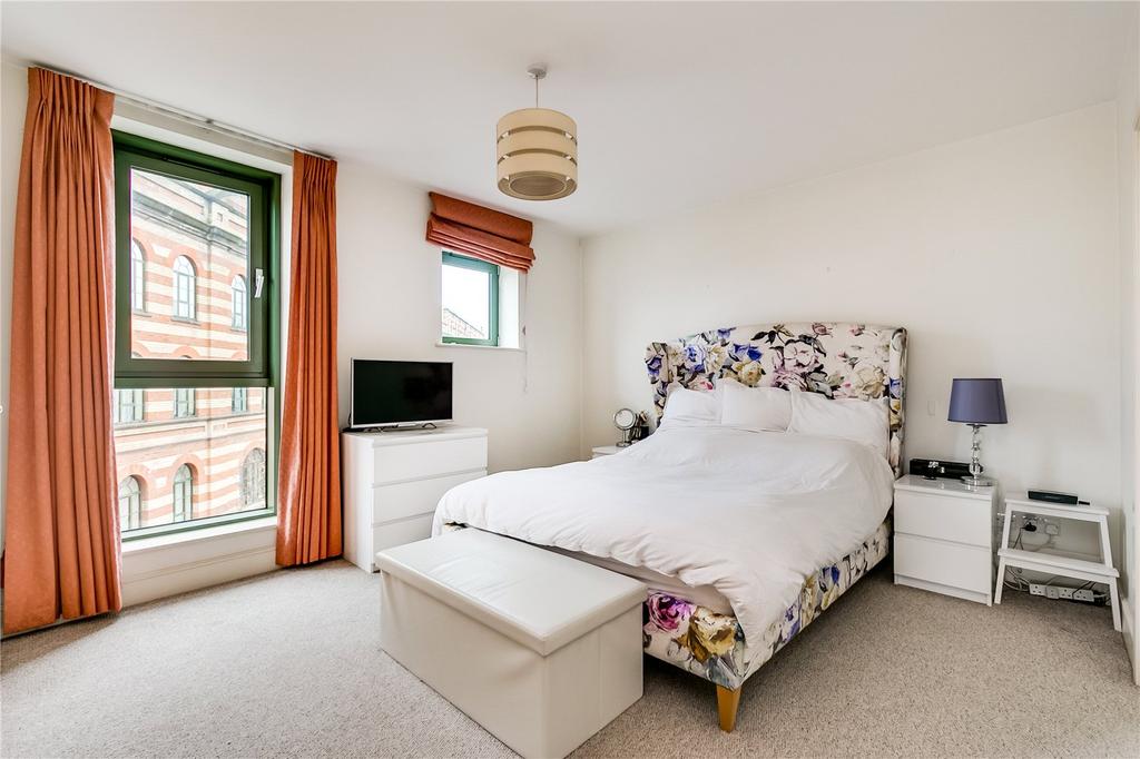 Apartment in London - View 2