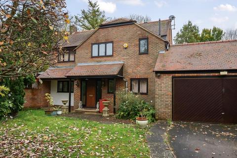 4 bedroom detached house to rent, Harberton Mead,  Headington,  OX3