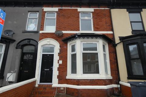 2 bedroom property to rent, 18 Cheltenham Road Flat 3