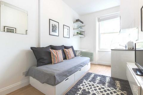 undefined, Barkston Gardens, Earls Court, SW5