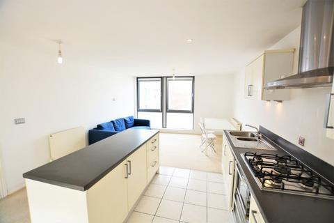2 bedroom flat to rent, Jubilee Street
