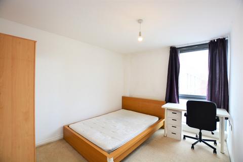 2 bedroom flat to rent, Jubilee Street