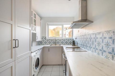 2 bedroom flat to rent, Wentworth Place,  Chesham,  HP5