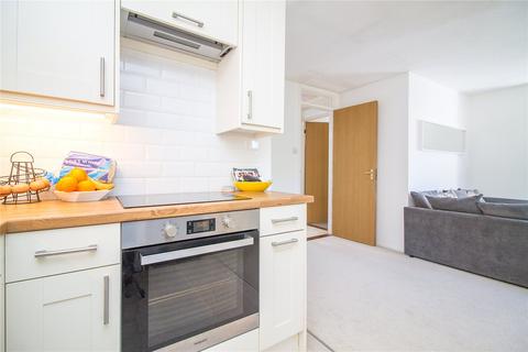 18 Bridge Meadows, Liss, GU33 7JY