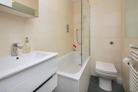 2 bedroom apartment to rent, Fermoy Road , Maida Vale W9