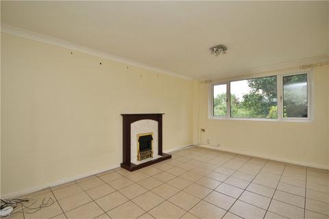 3 bedroom terraced house to rent, Shortdale Road, Aldershot, Hampshire, GU11