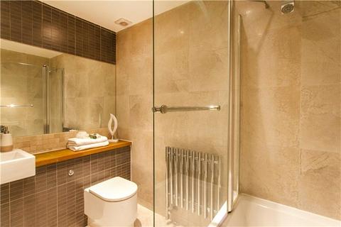 2 bedroom flat for sale, Chiswick High Road, Chiswick, London