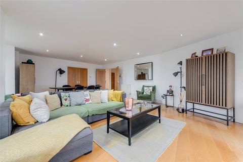 4 bedroom flat to rent, Alberts Court, 2 Palgrave Gardens, London